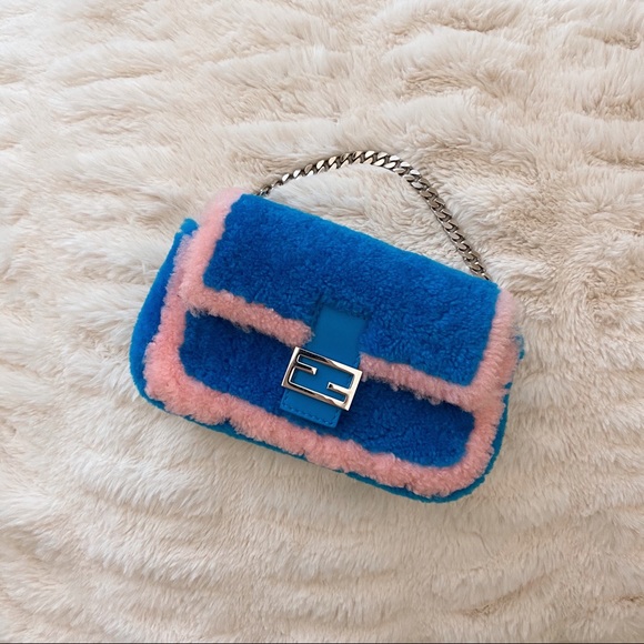 Fendi baguette crossbody bag - Picture 2 of 15